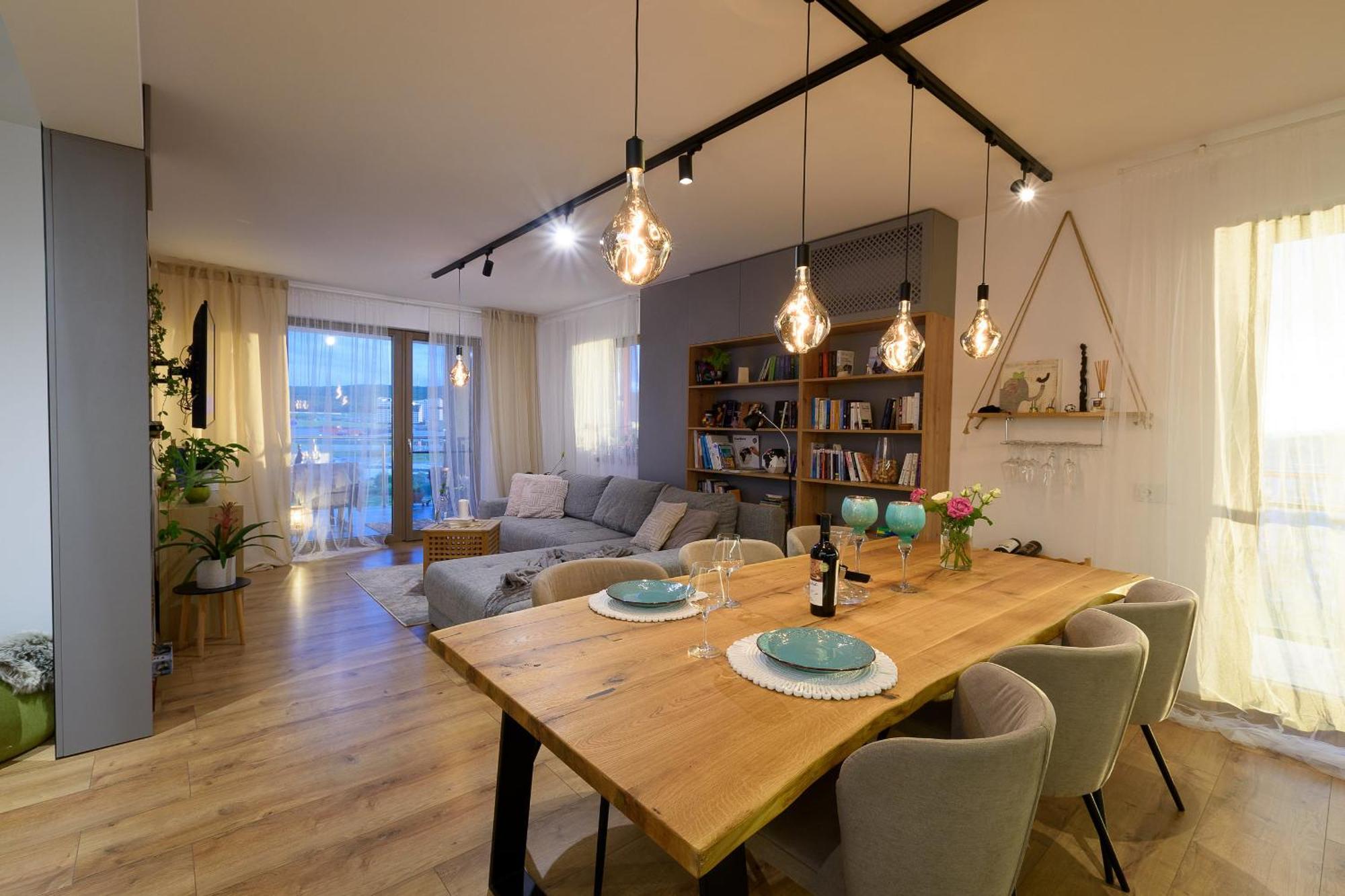 Urban Luxury With Parking Apartment *
